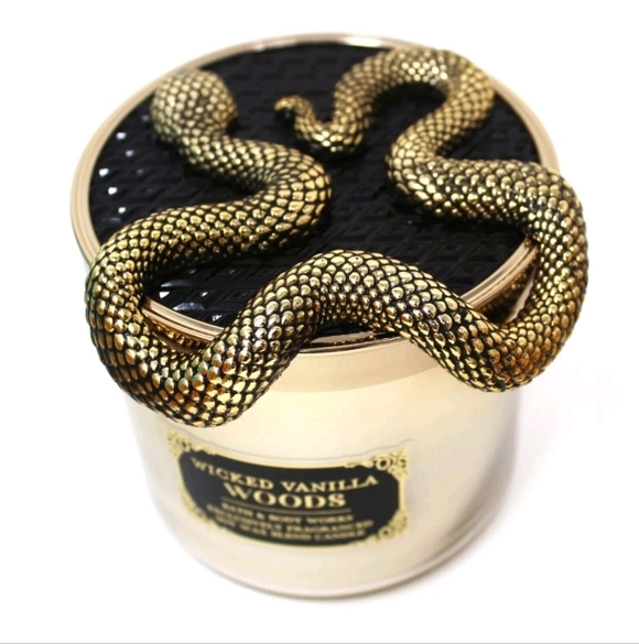 Bath & Body Works Wicked Vanilla Woods Limited Edition 3-wick Candle NWT - Picture 4 of 8